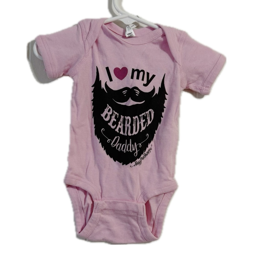 Rabbit Skins Pink 'I Love My Bearded‎ Daddy' Bodysuit